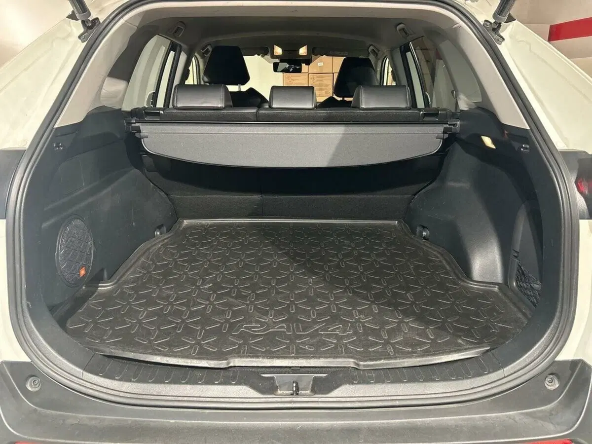 Toyota Rav4 usata a Lecco (12)
