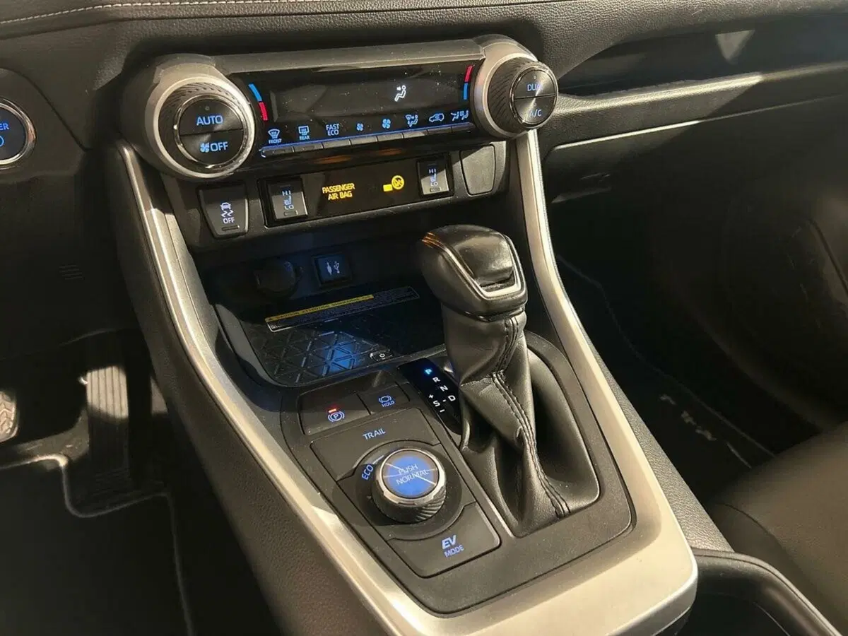 Toyota Rav4 usata a Lecco (14)