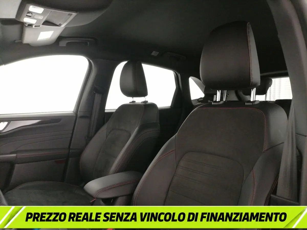 Ford Kuga usata a Roma (13)