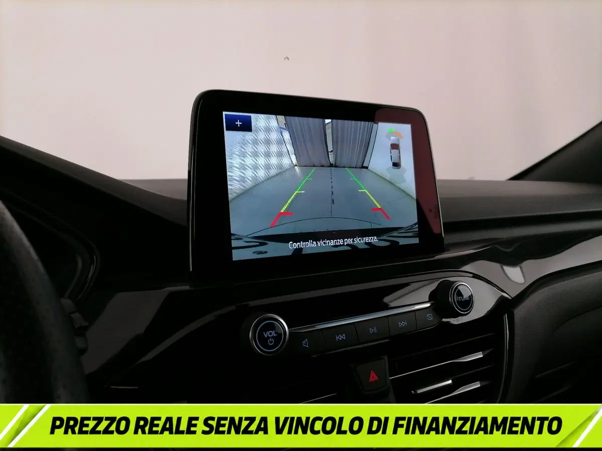 Ford Kuga usata a Roma (16)