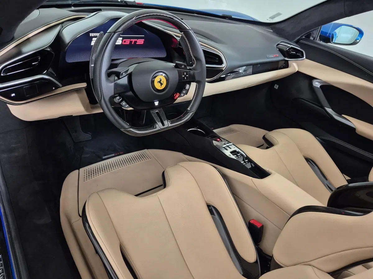 Ferrari 296 Spider usata a Torino (6)