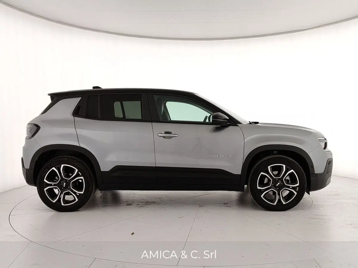 Jeep Avenger usata a Caserta (8)