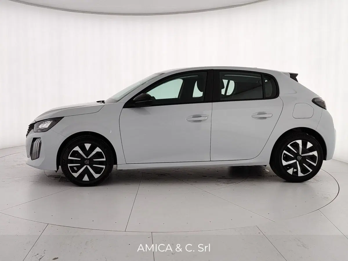 Peugeot 208 nuova a Caserta (4)