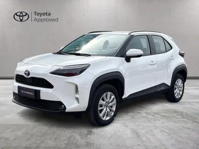 Toyota Yaris Cross 1.5 Hybrid 5p. E-CVT Active del 2023 usata a San Fior