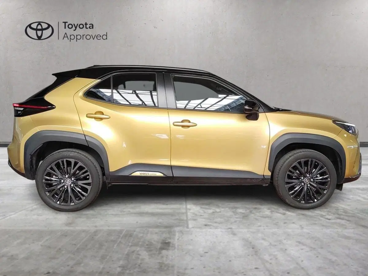 Toyota Yaris Cross usata a Milano (4)