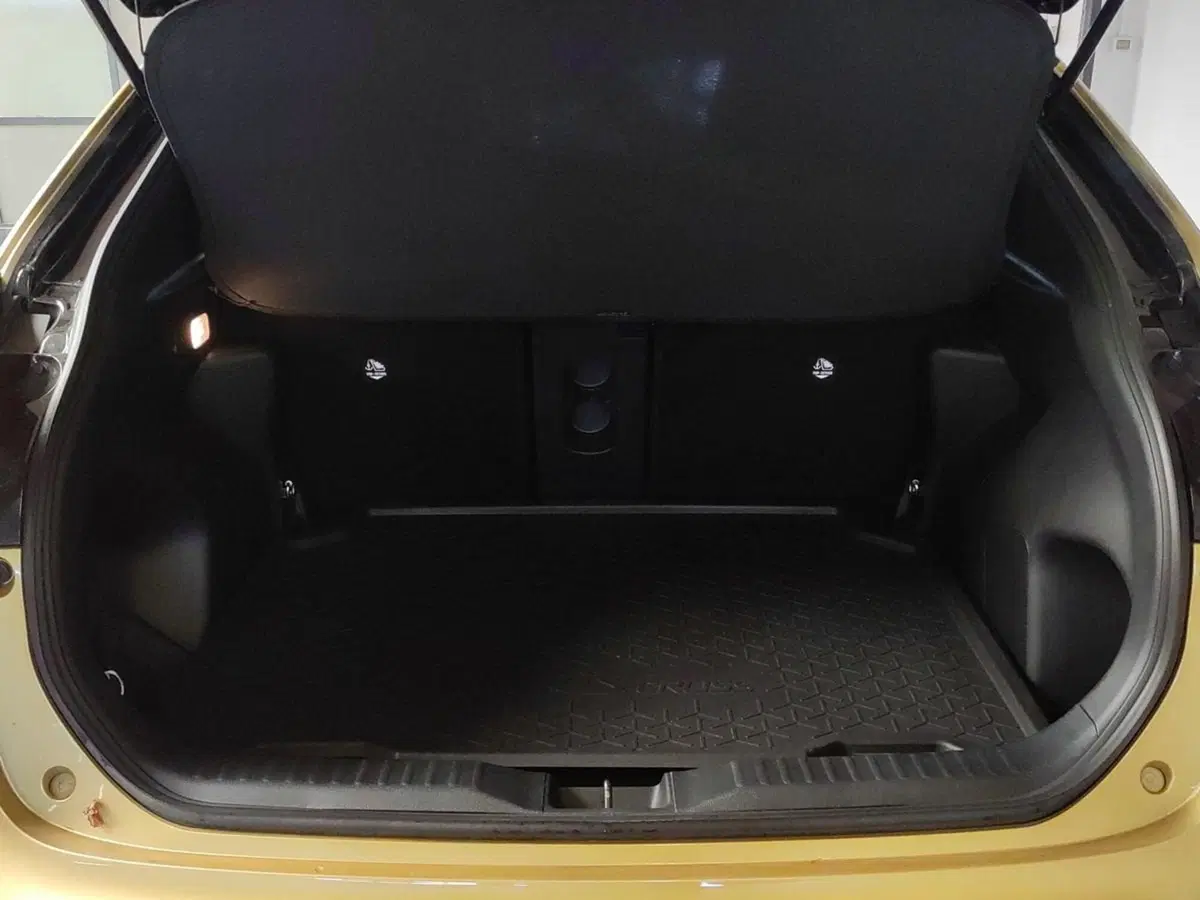 Toyota Yaris Cross usata a Milano (6)