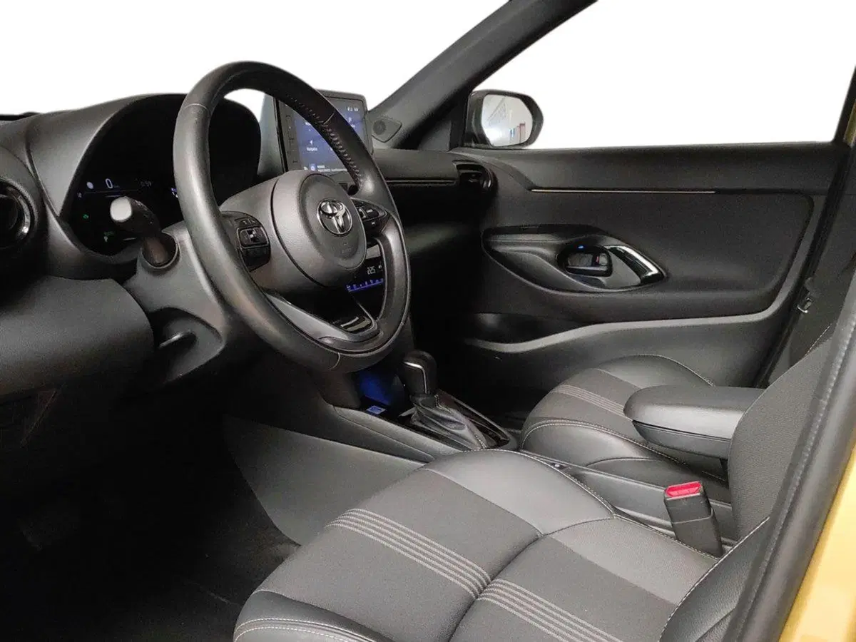 Toyota Yaris Cross usata a Milano (7)