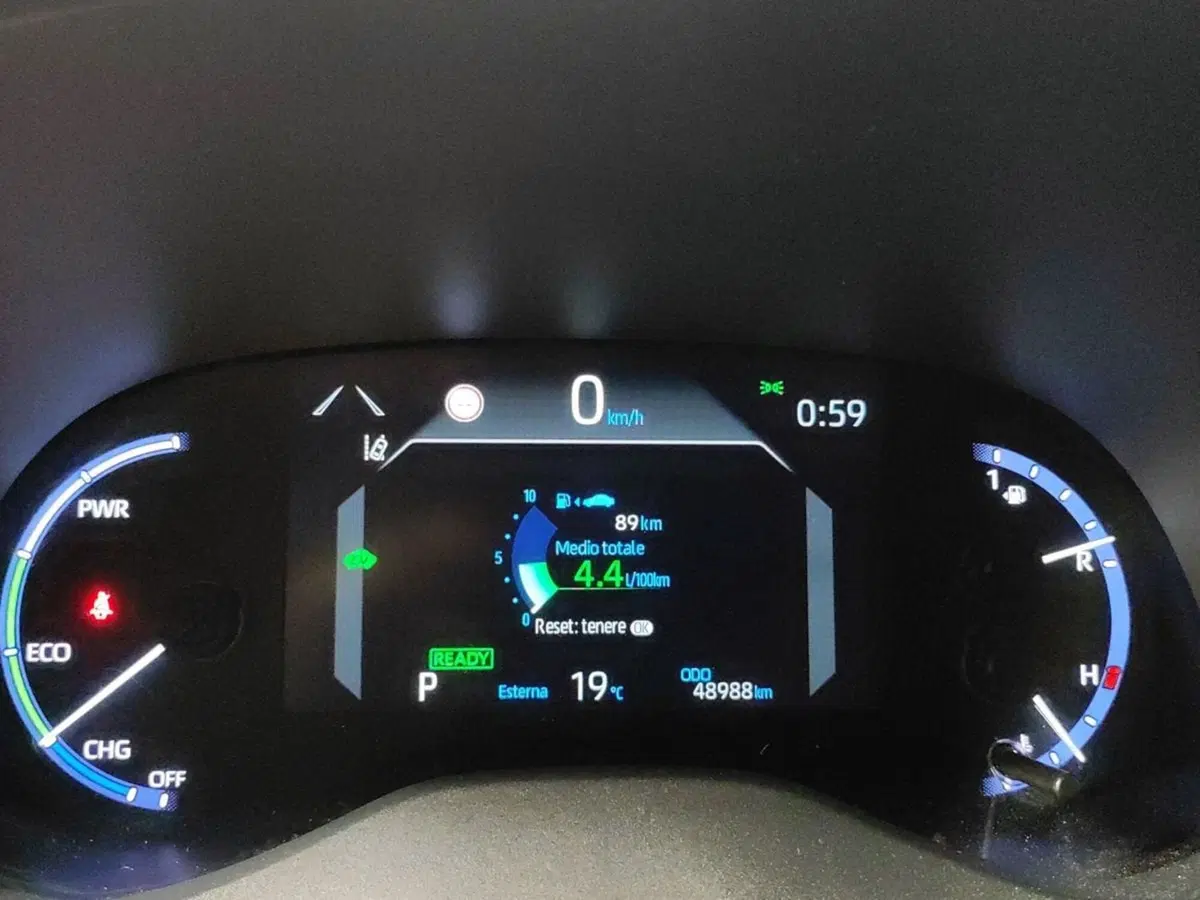 Toyota Yaris Cross usata a Milano (9)