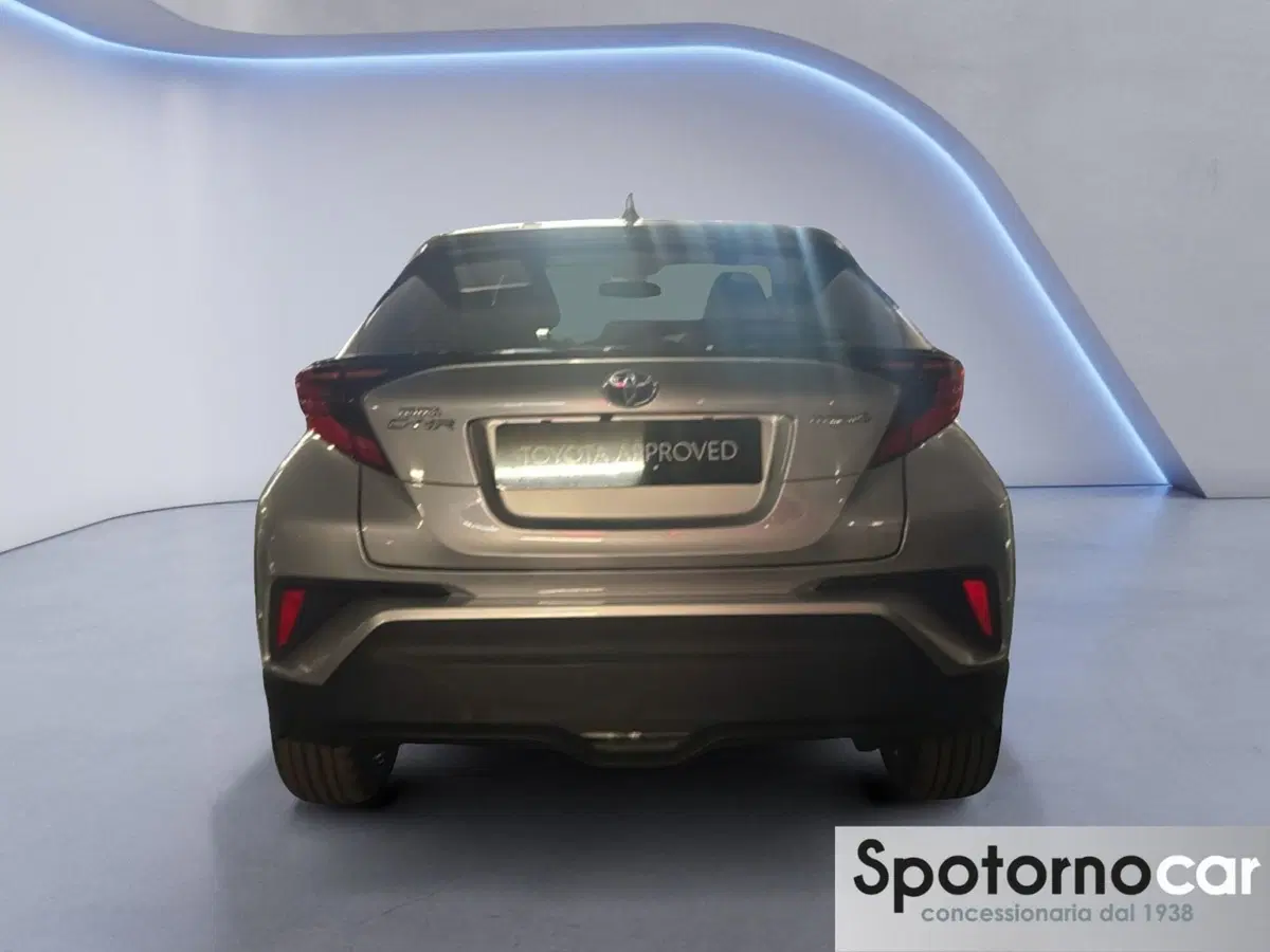 Toyota Toyota C-HR usata a Milano (4)