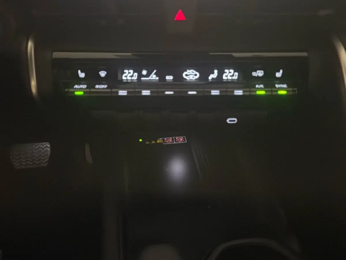 Toyota Toyota C-HR usata a Milano (14)