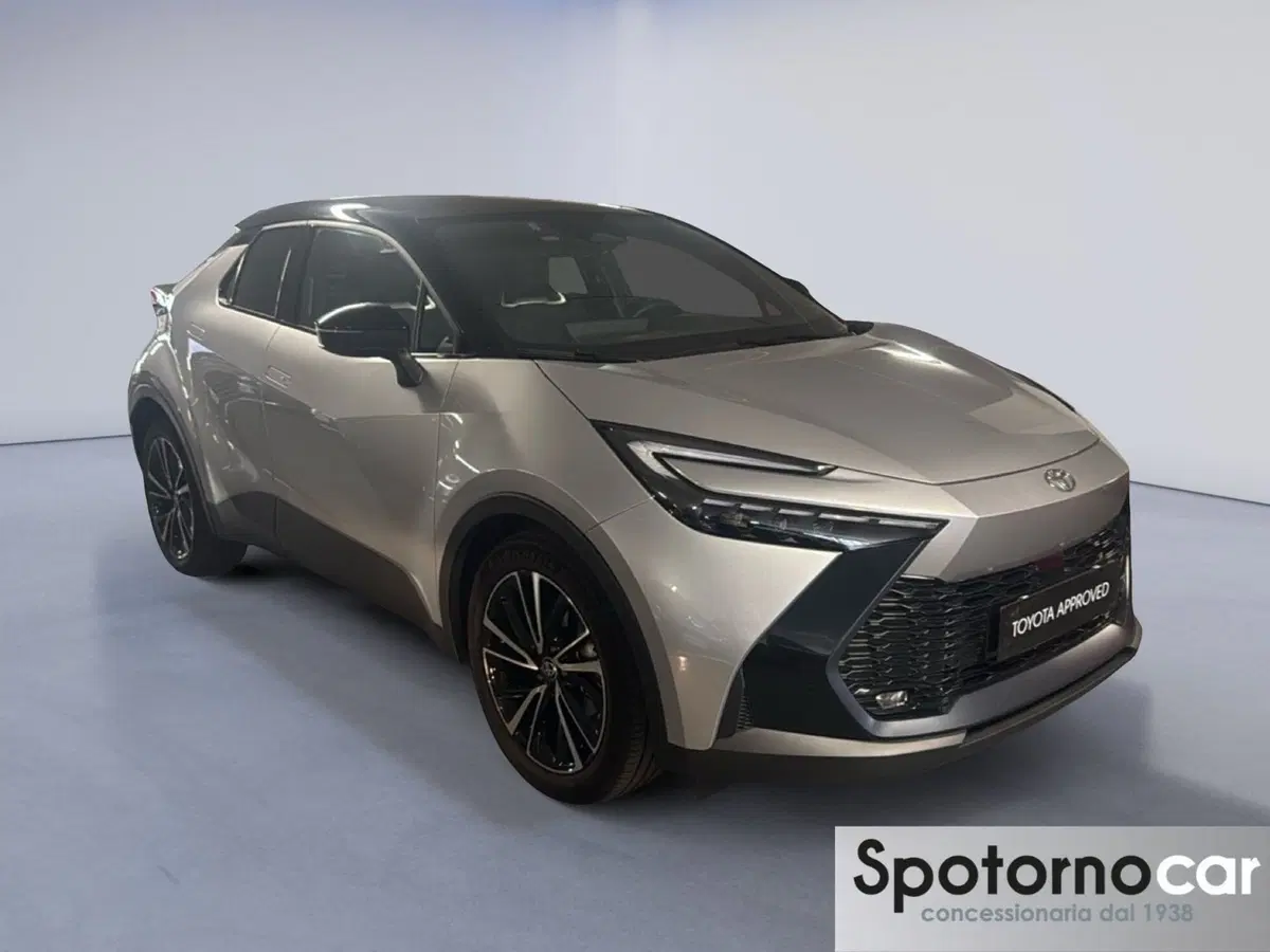 Toyota Toyota C-HR usata a Milano (4)