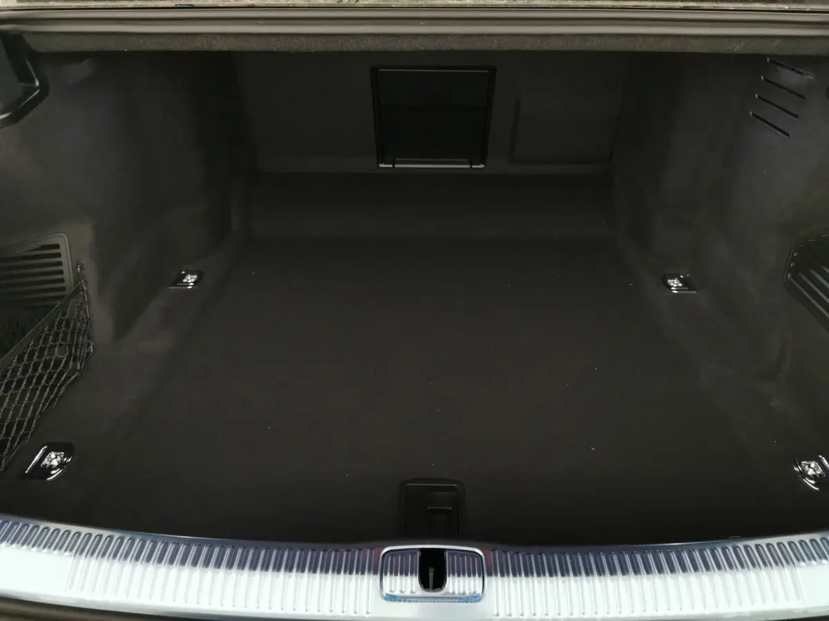 Audi A8 nuova a Chieti (7)