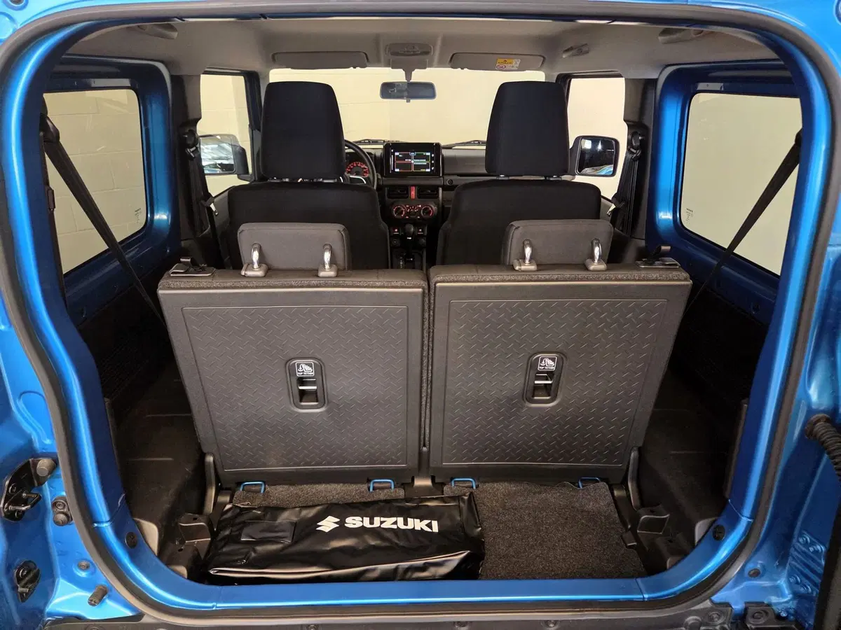 Suzuki Jimny nuova a Pavia (9)