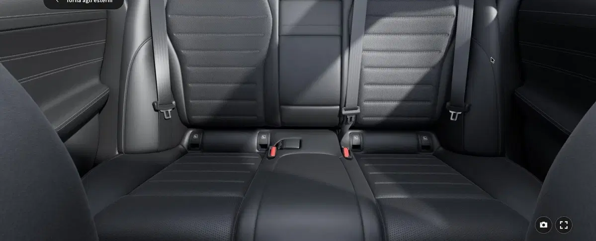 Mercedes-Benz Classe C nuova a Bergamo (11)