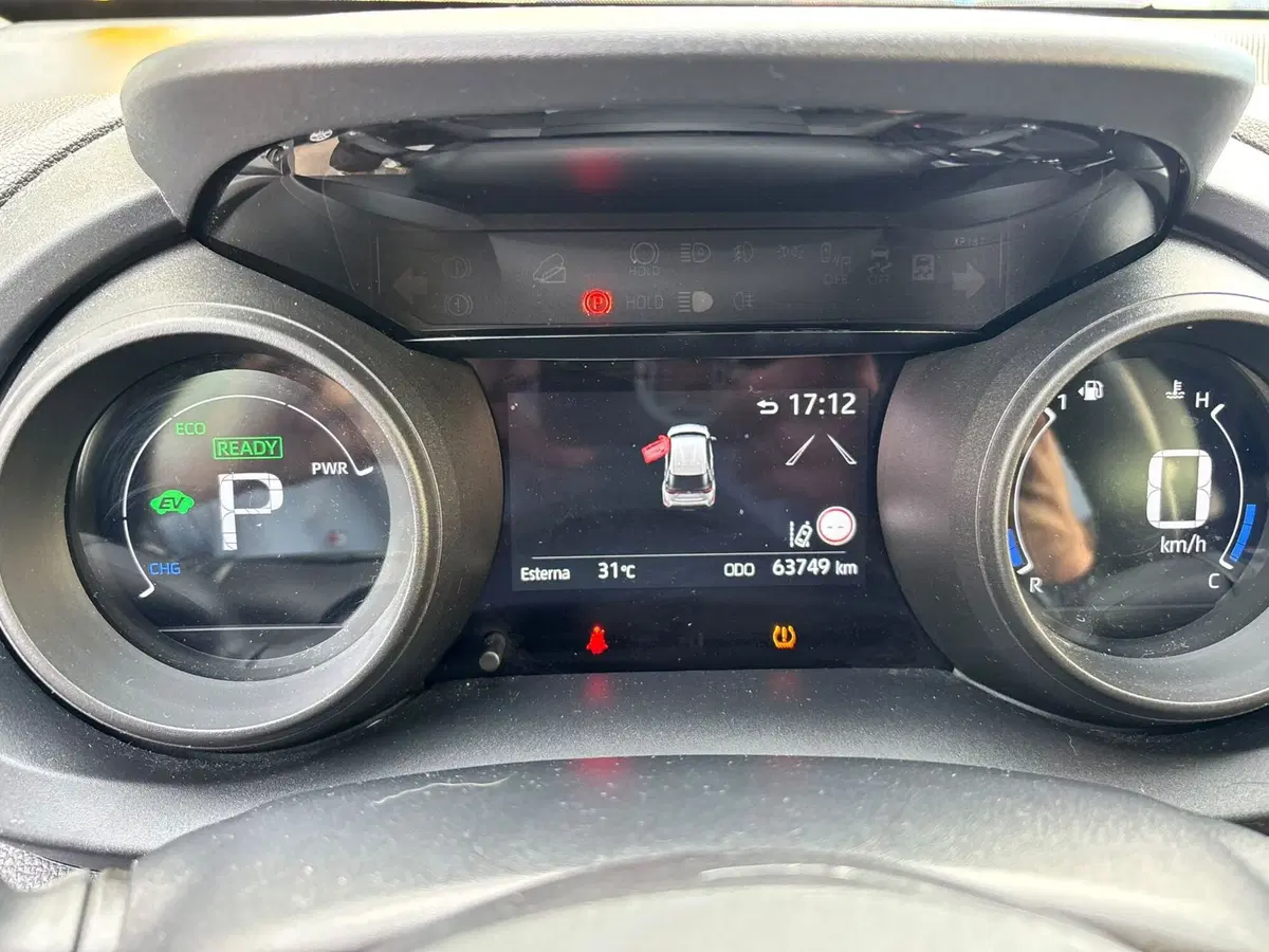 Toyota Yaris Cross usata a Modena (9)