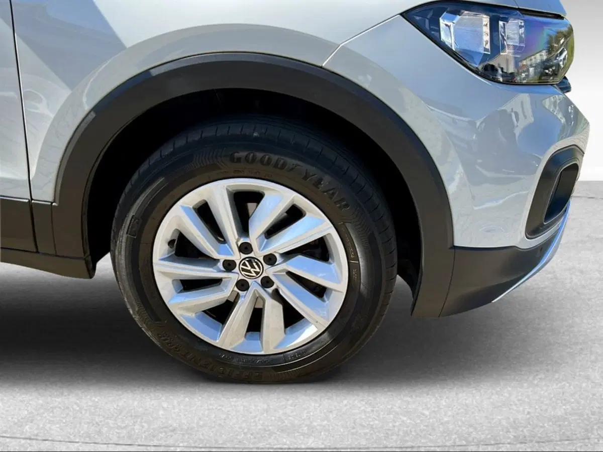 Volkswagen T-Cross usata a Livorno (11)