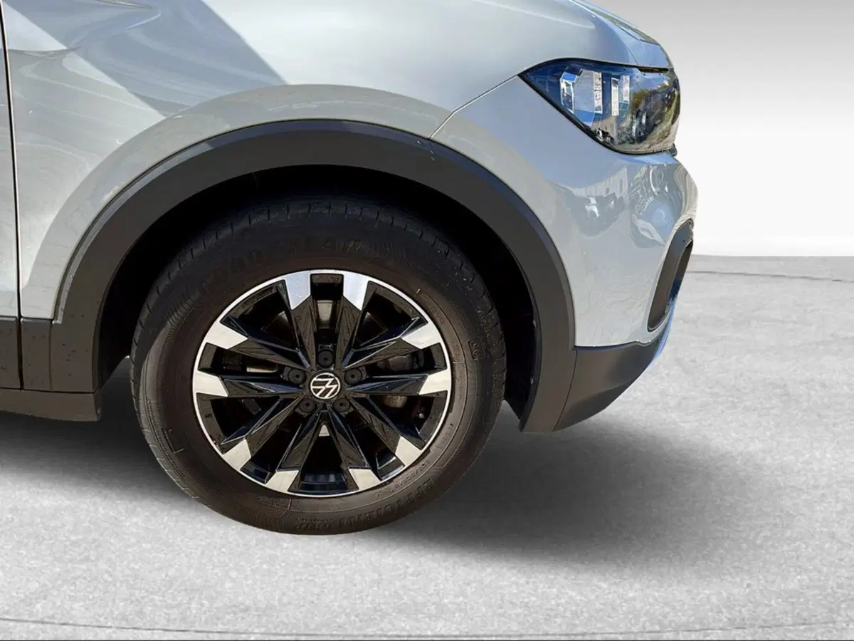 Volkswagen T-Cross usata a Livorno (14)