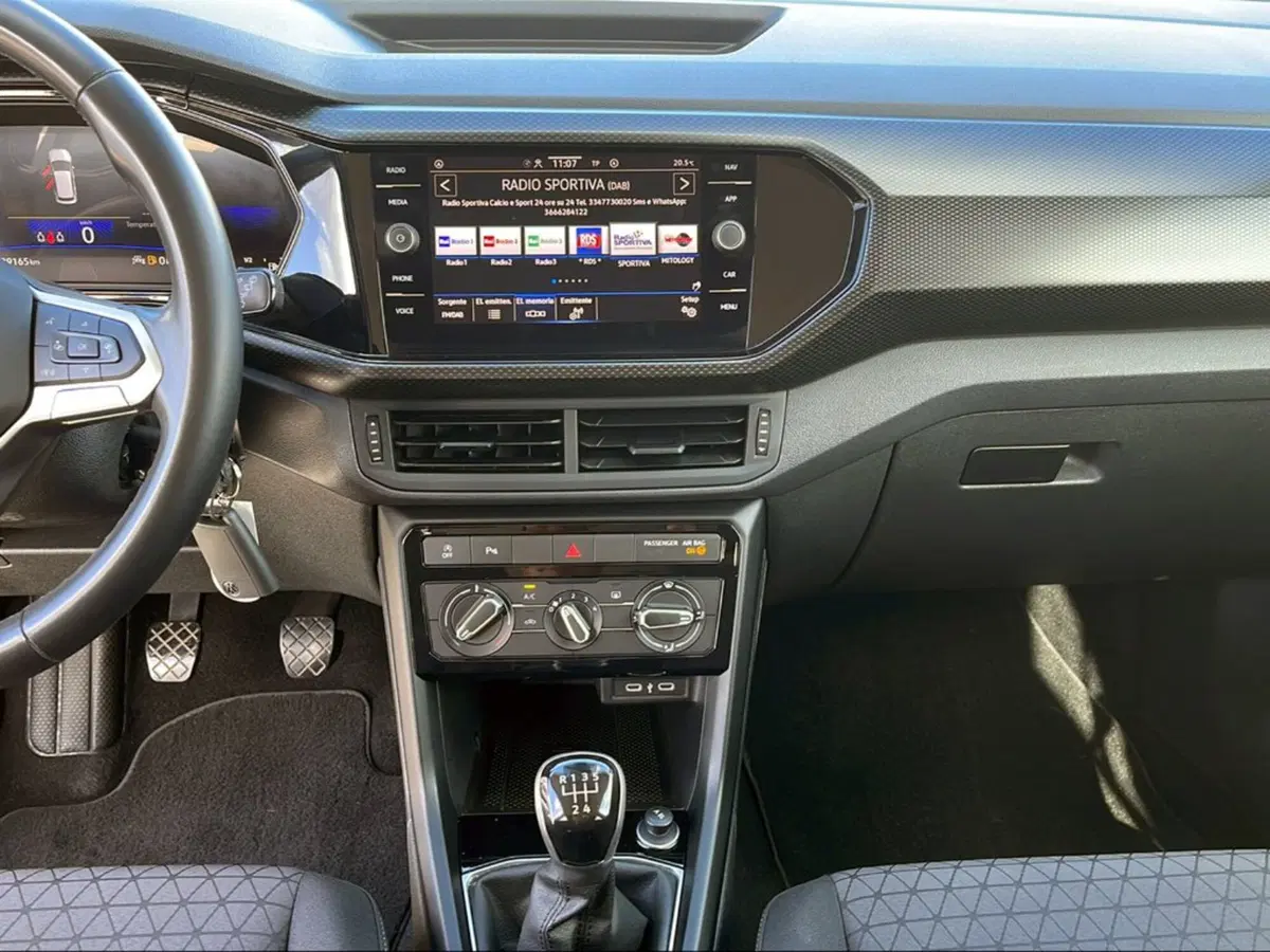 Volkswagen T-Cross usata a Livorno (9)