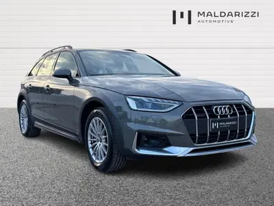 Audi A4 Allroad Allroad 40 2.0 tdi mhev Business Evolution quattro 204cv s-tronic del 2022 usata a Bari
