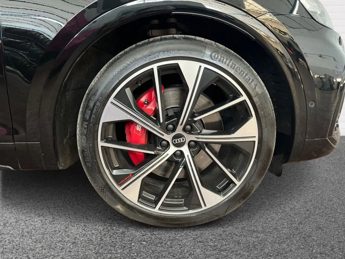 Audi Q5 Sportback usata a Bari (6)