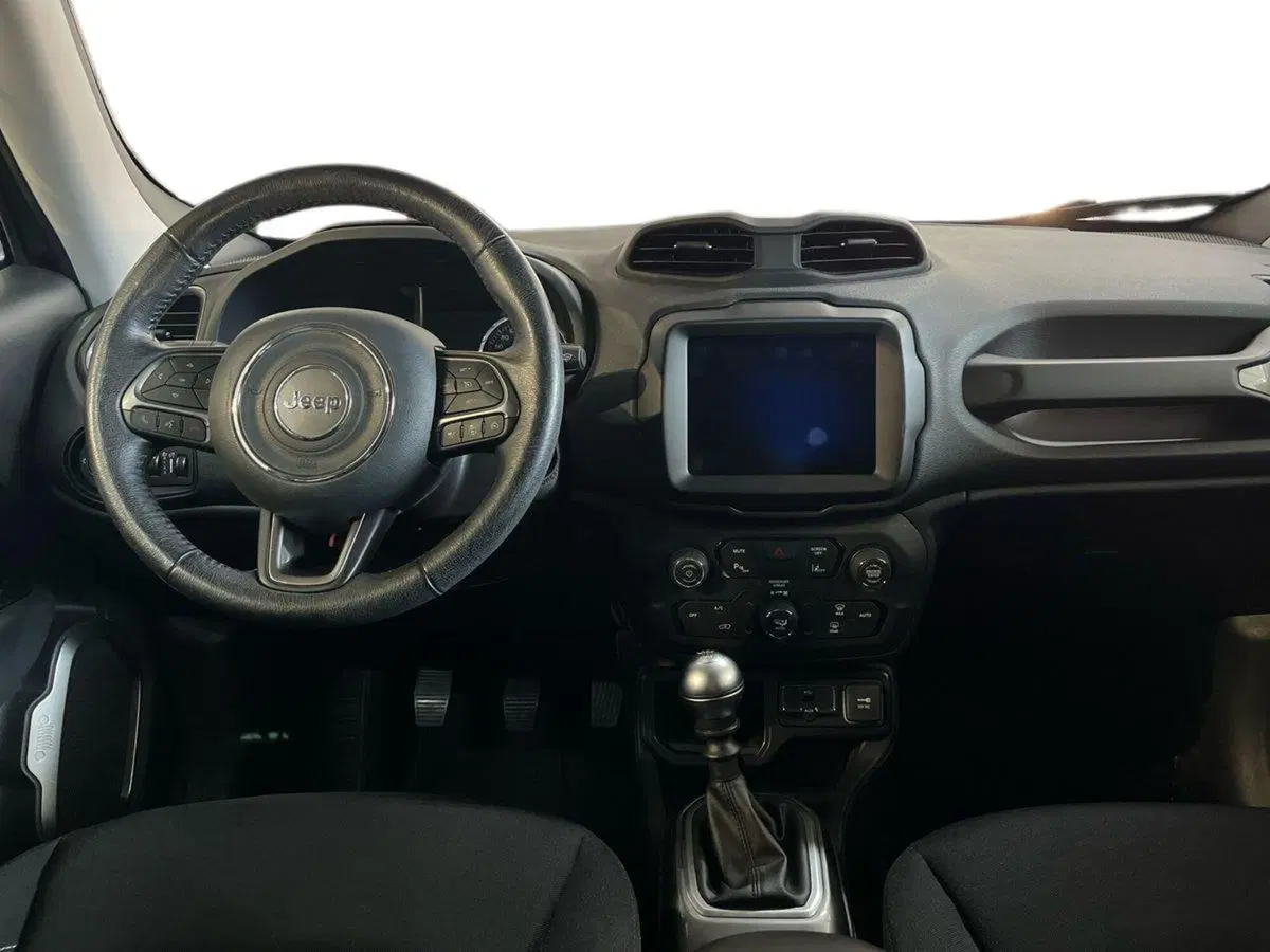 Jeep Renegade usata a Bari (8)