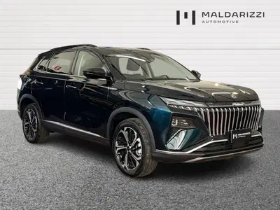 Dongfeng Huge  1.5 t hev E2 MHD500T cvt del 2026 usata a Bari
