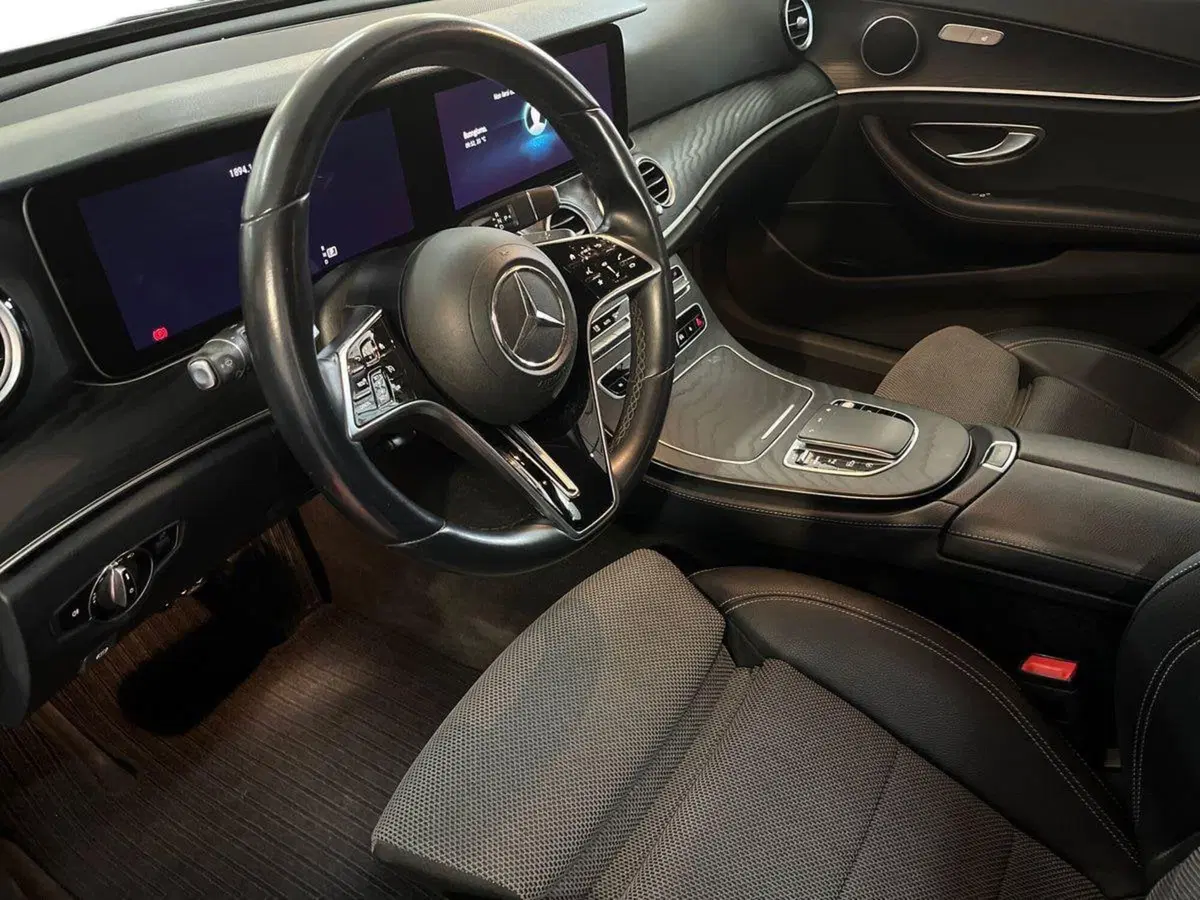 Mercedes-Benz Classe E Station Wagon usata a Bari (10)