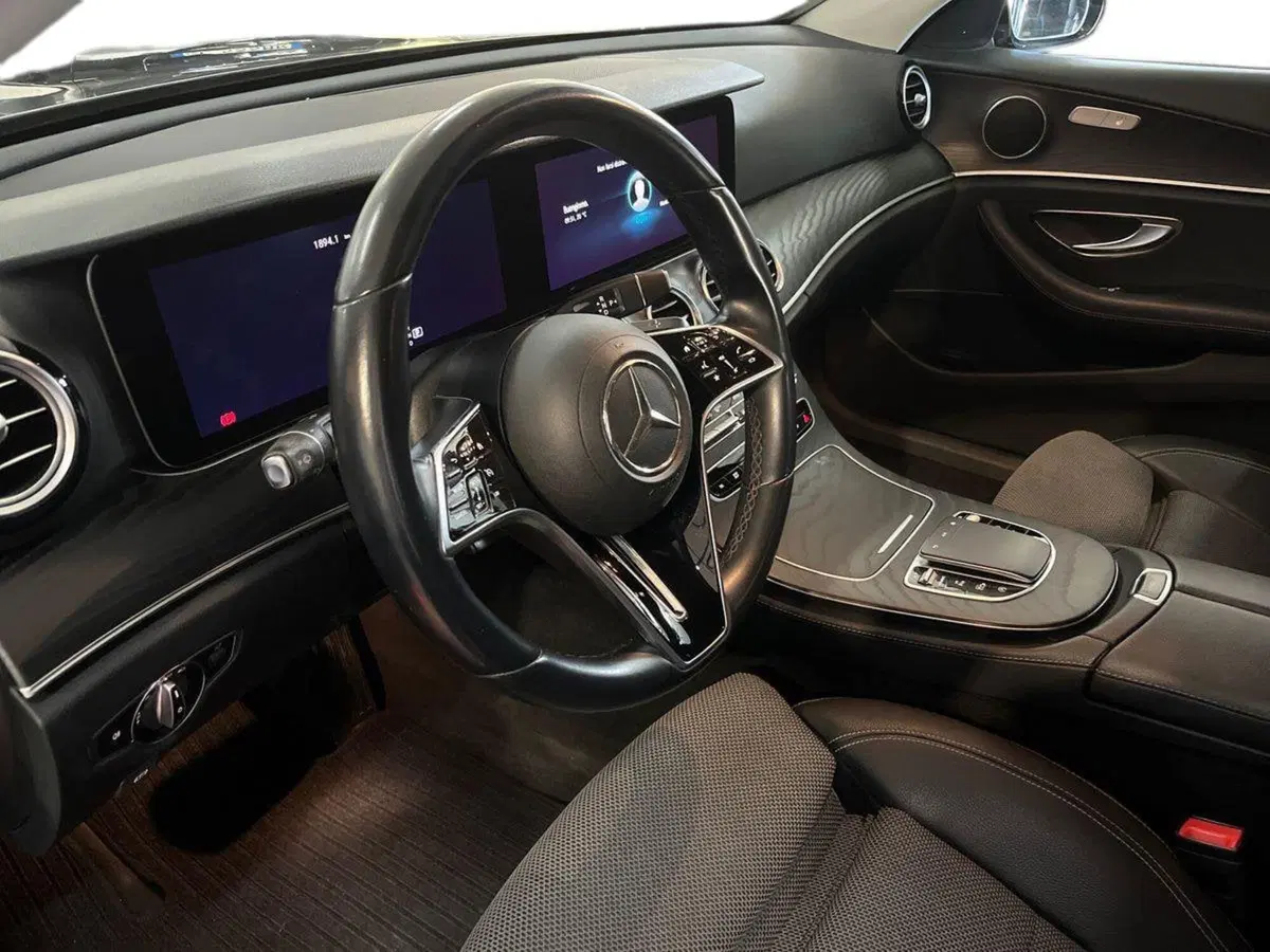 Mercedes-Benz Classe E Station Wagon usata a Bari (7)