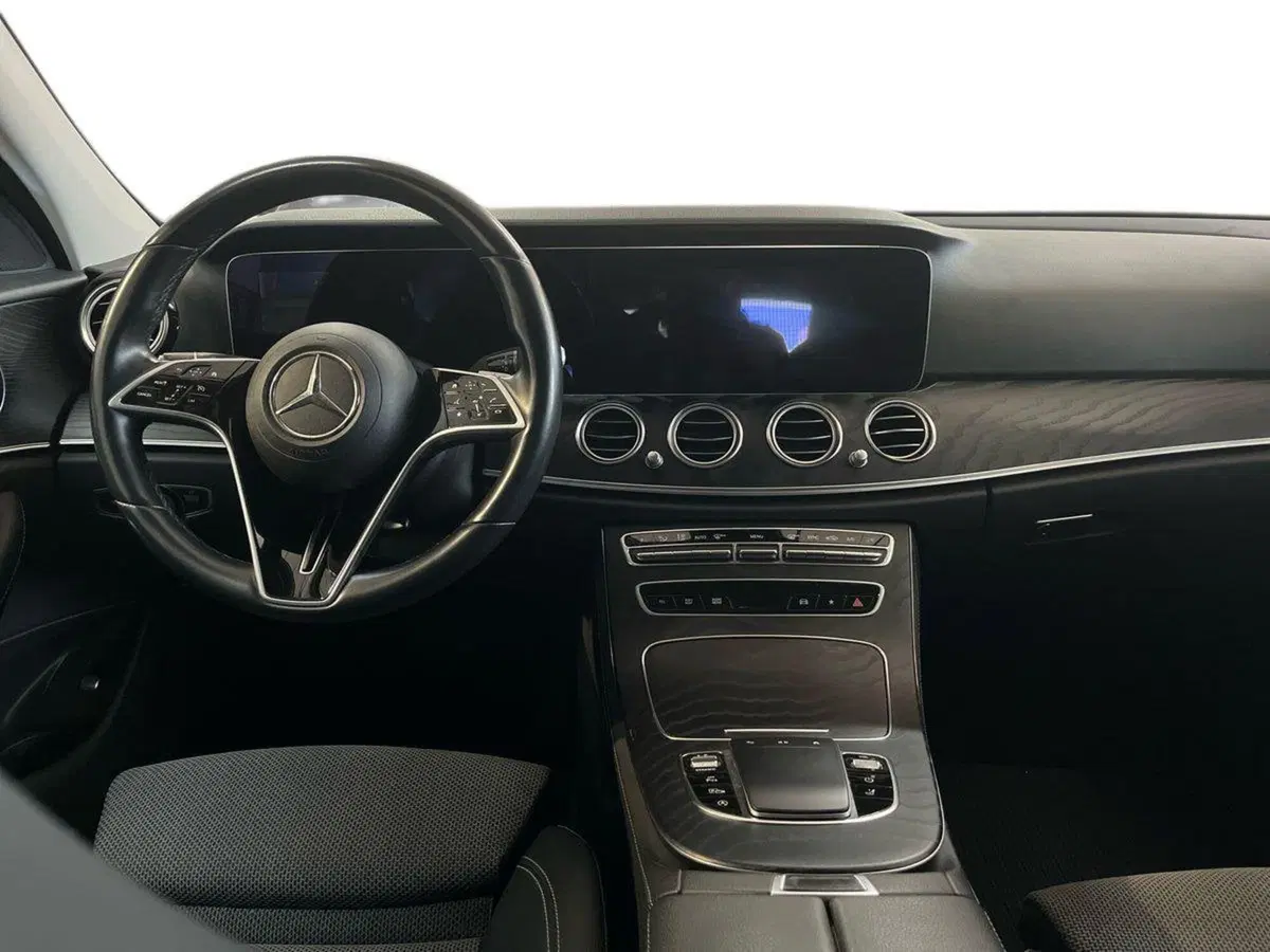 Mercedes-Benz Classe E Station Wagon usata a Bari (8)