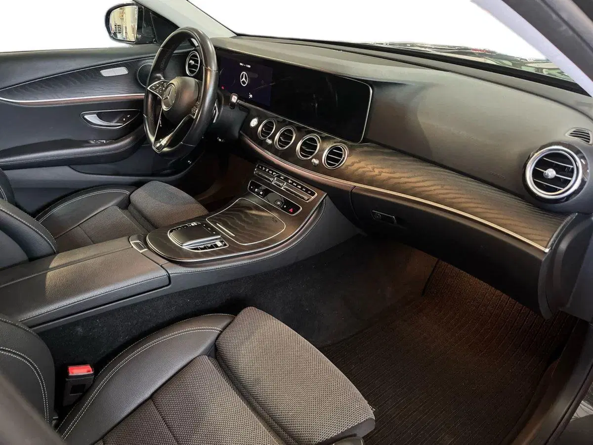 Mercedes-Benz Classe E Station Wagon usata a Bari (9)