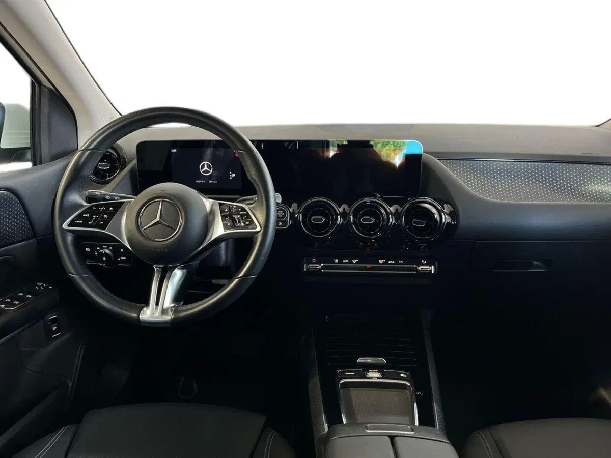 Mercedes-Benz Classe B usata a Bari (8)