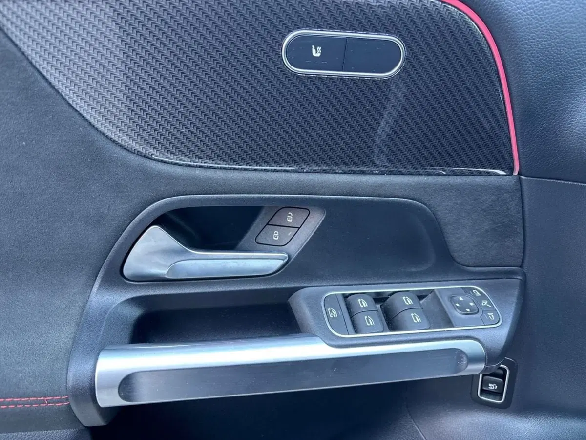Mercedes-Benz GLB usata a Pescara (12)