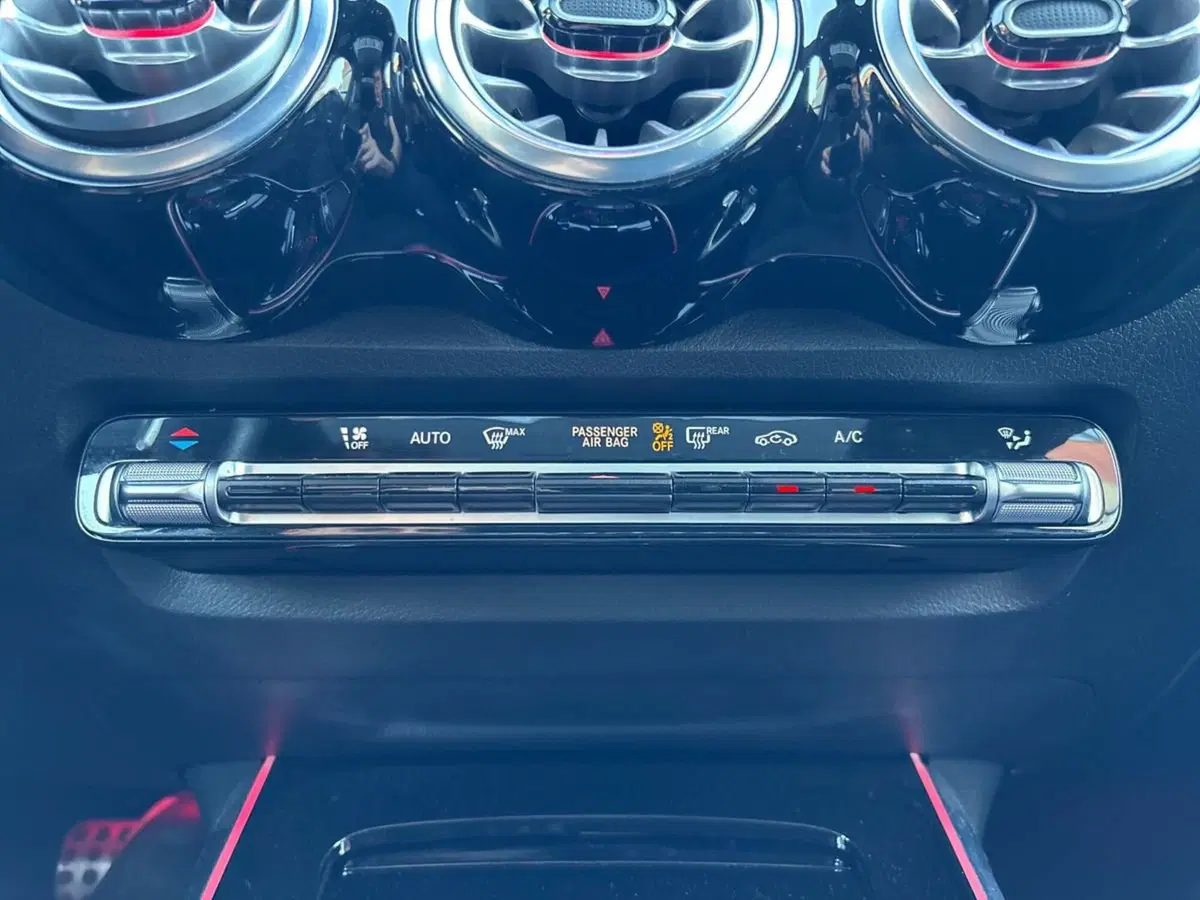 Mercedes-Benz GLB usata a Pescara (14)