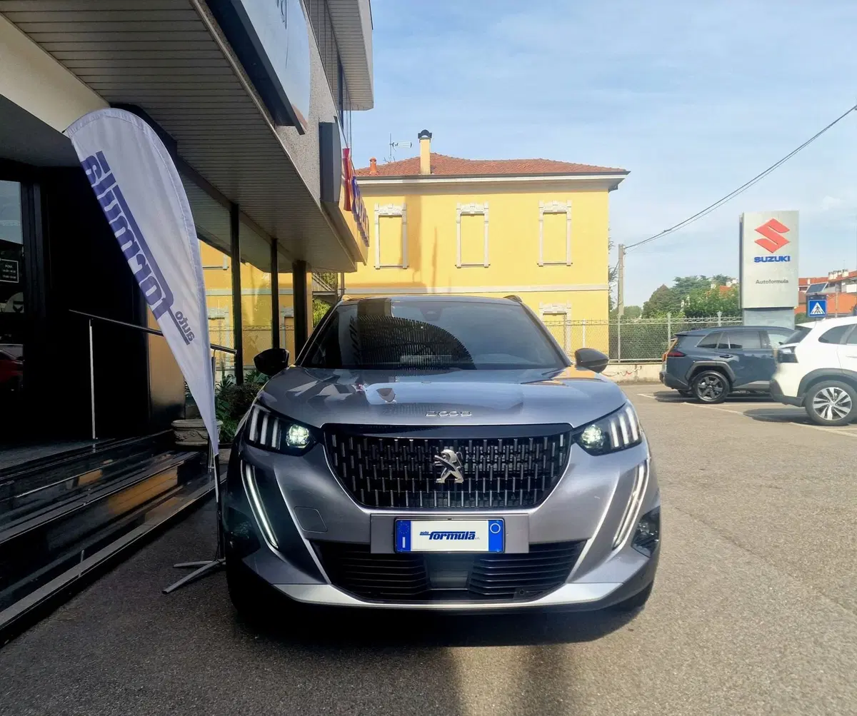 Peugeot 2008 usata a Milano (2)