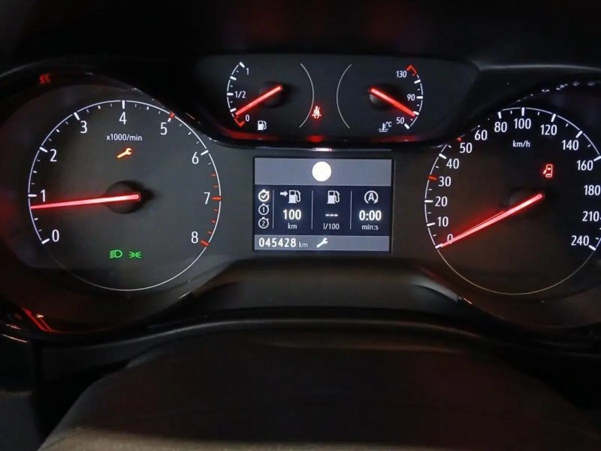 Opel Corsa usata a Genova (13)
