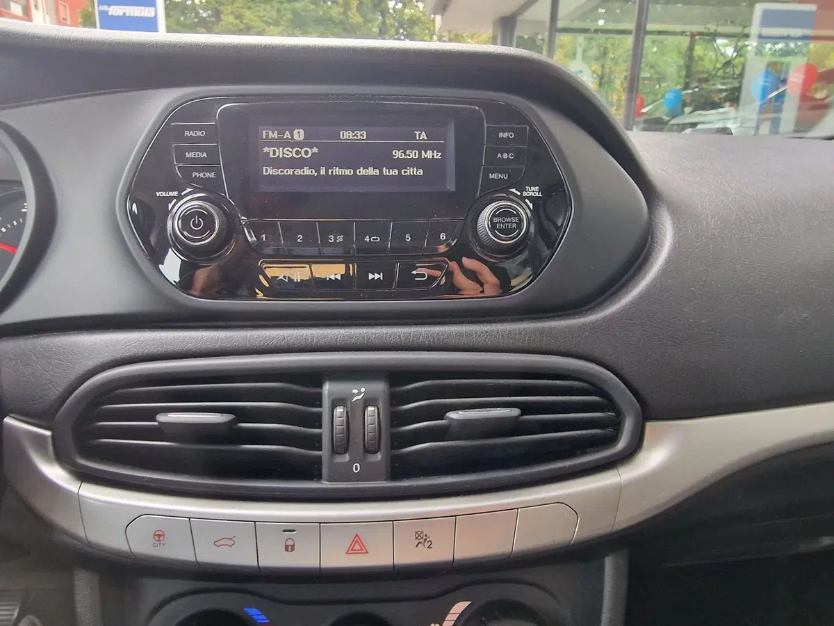 Fiat Tipo usata a Milano (11)