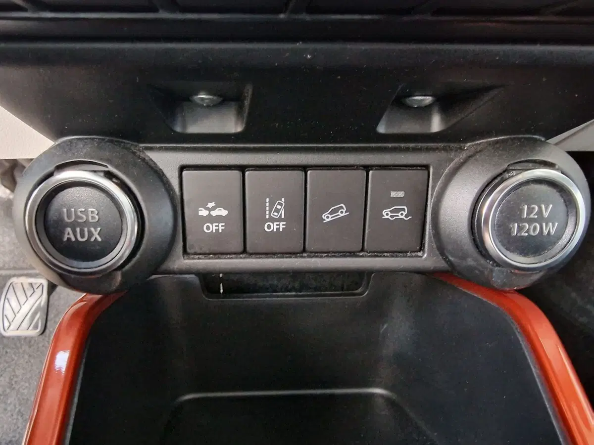 Suzuki Ignis usata a Milano (15)