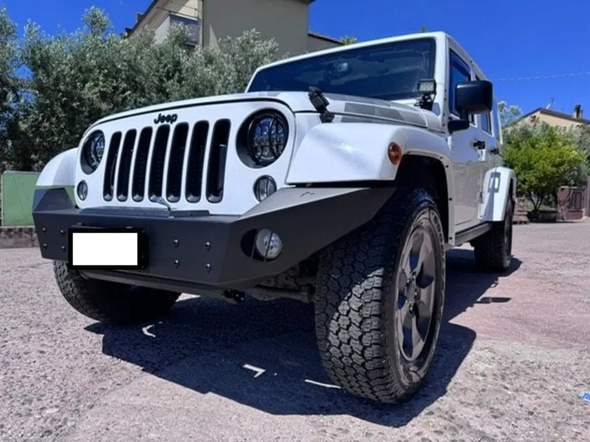 Jeep Wrangler Unlimited usata a Cosenza