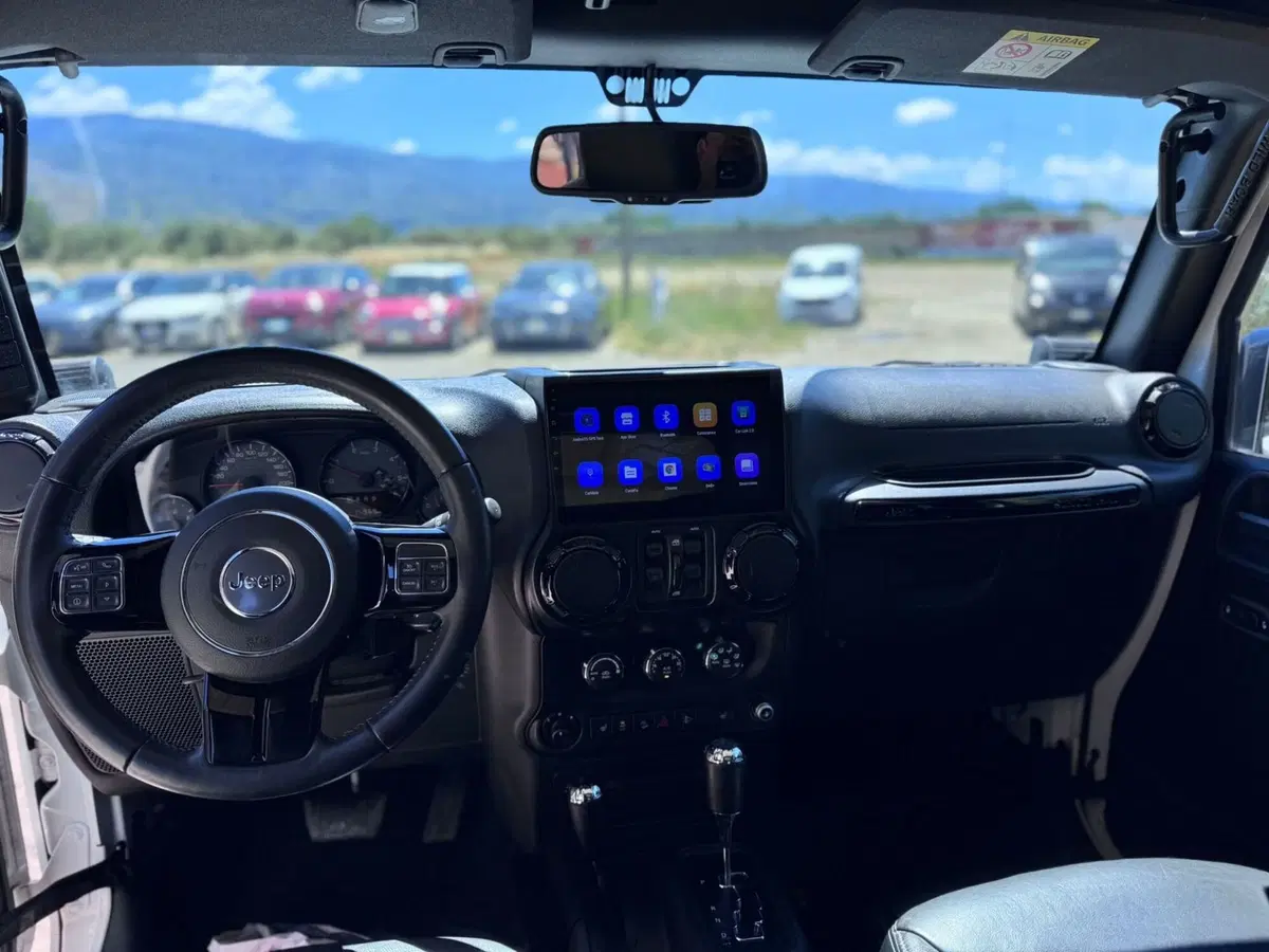 Jeep Wrangler Unlimited usata a Cosenza (14)
