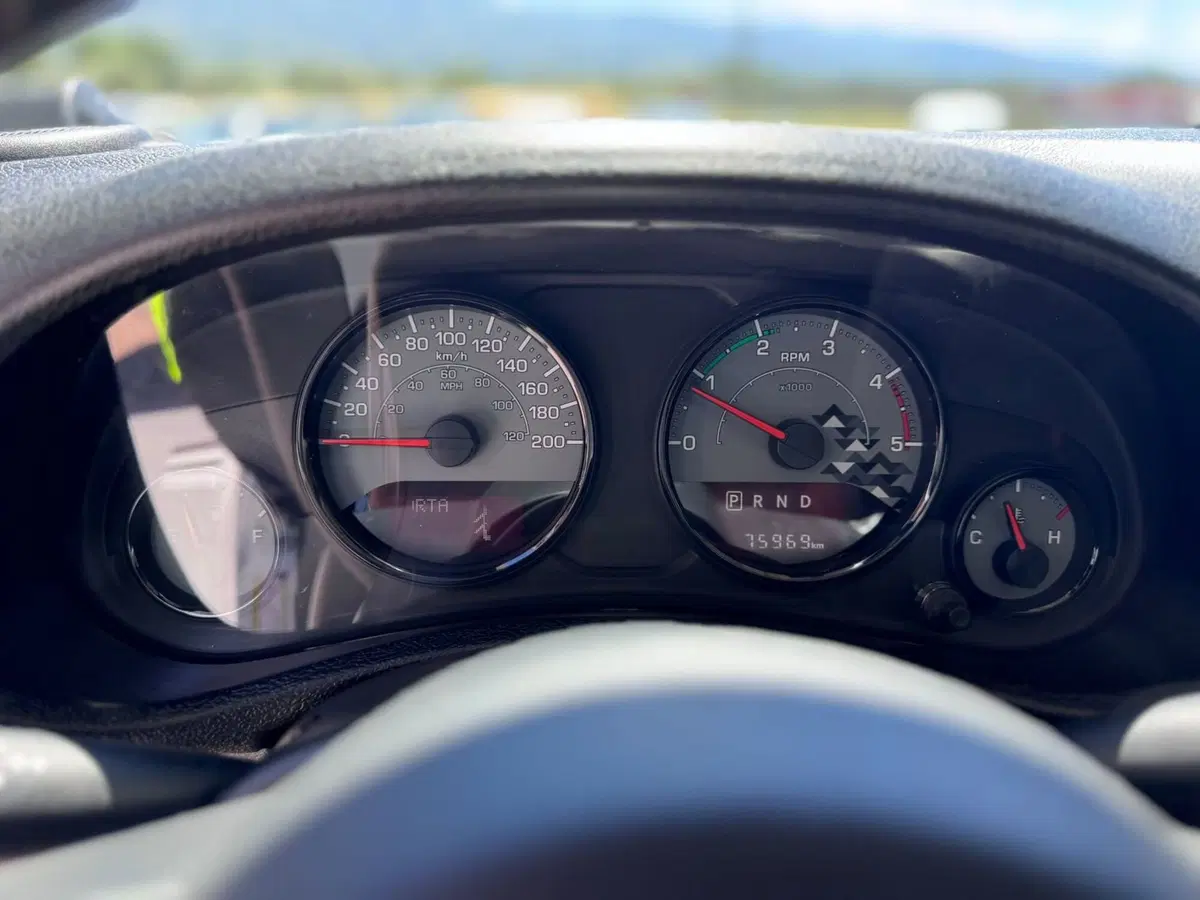 Jeep Wrangler Unlimited usata a Cosenza (17)