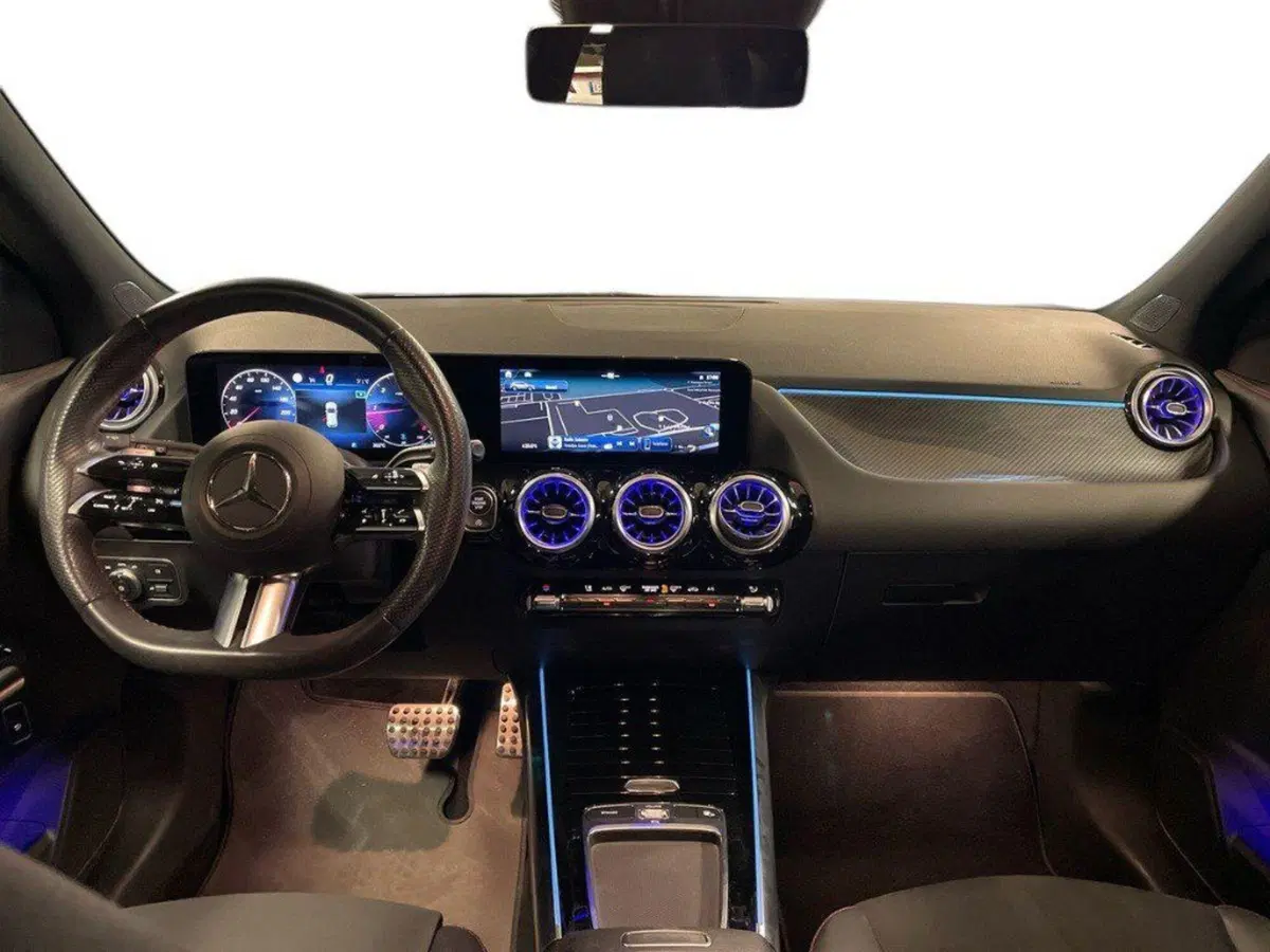 Mercedes-Benz GLA SUV usata a Rimini (10)