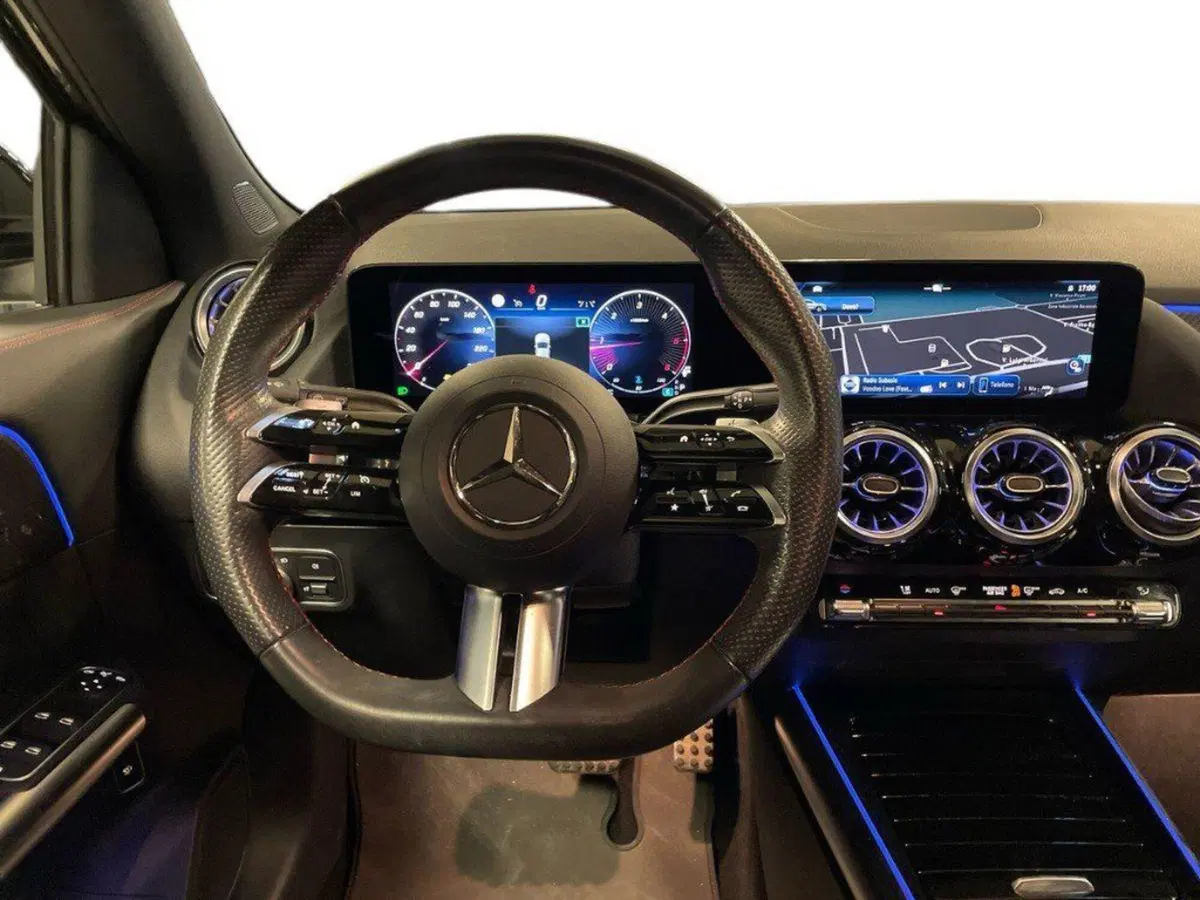 Mercedes-Benz GLA SUV usata a Rimini (11)