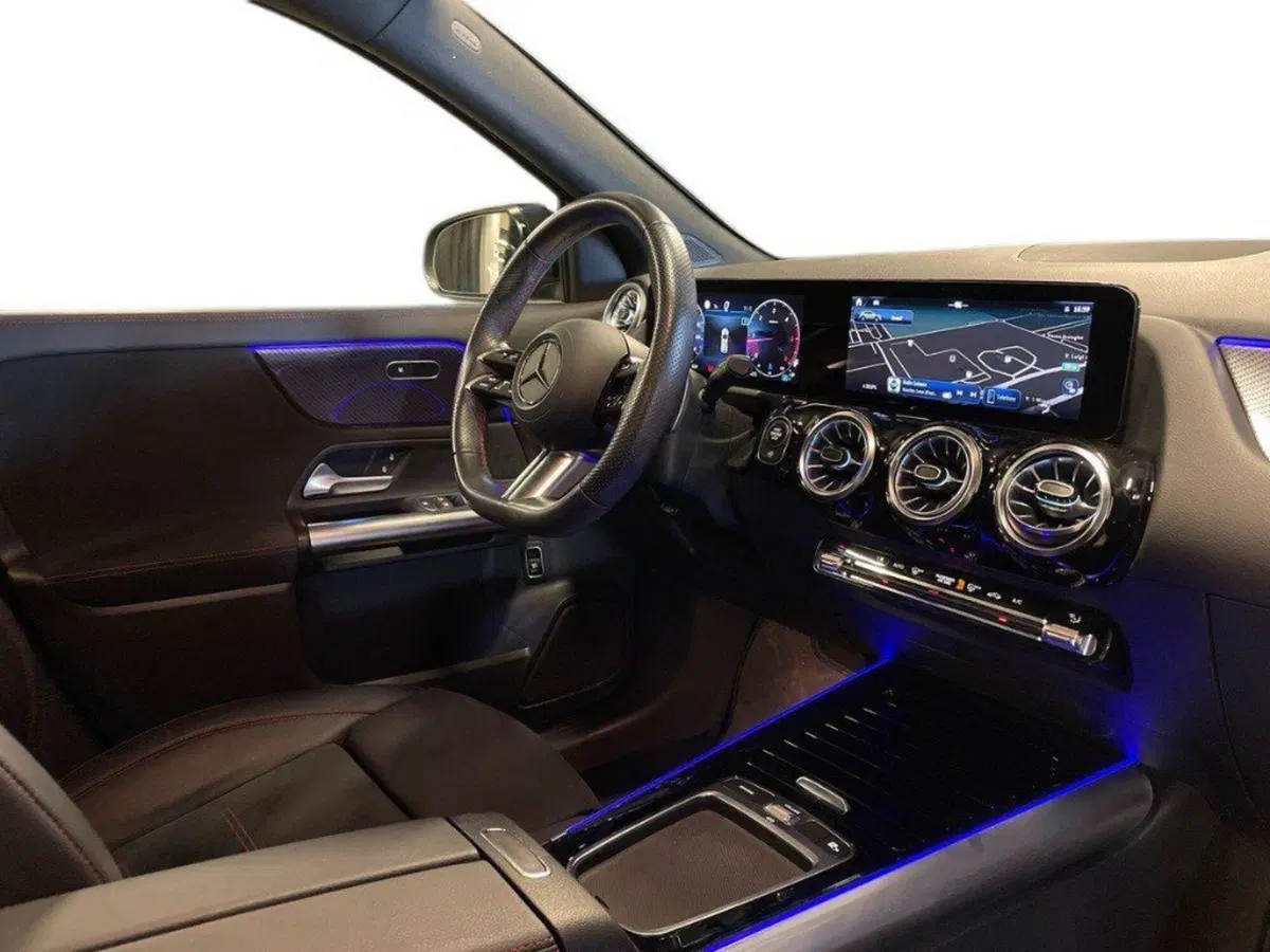 Mercedes-Benz GLA SUV usata a Rimini (12)