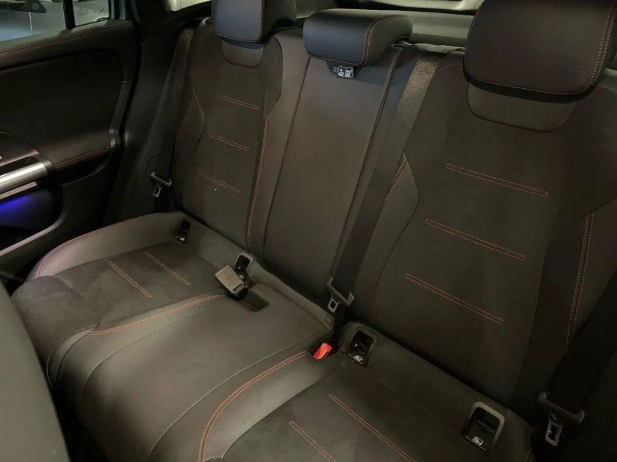 Mercedes-Benz GLA SUV usata a Rimini (13)