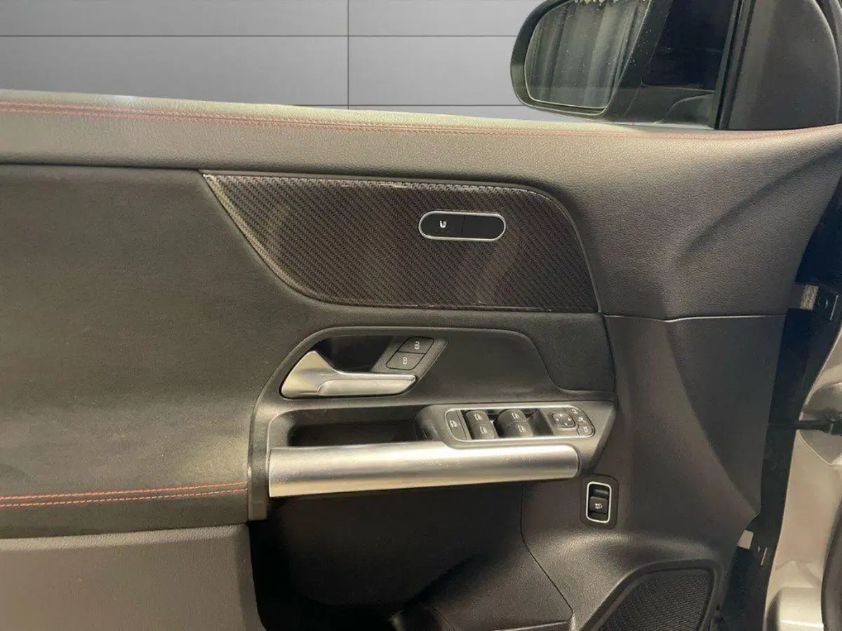 Mercedes-Benz GLA SUV usata a Rimini (17)