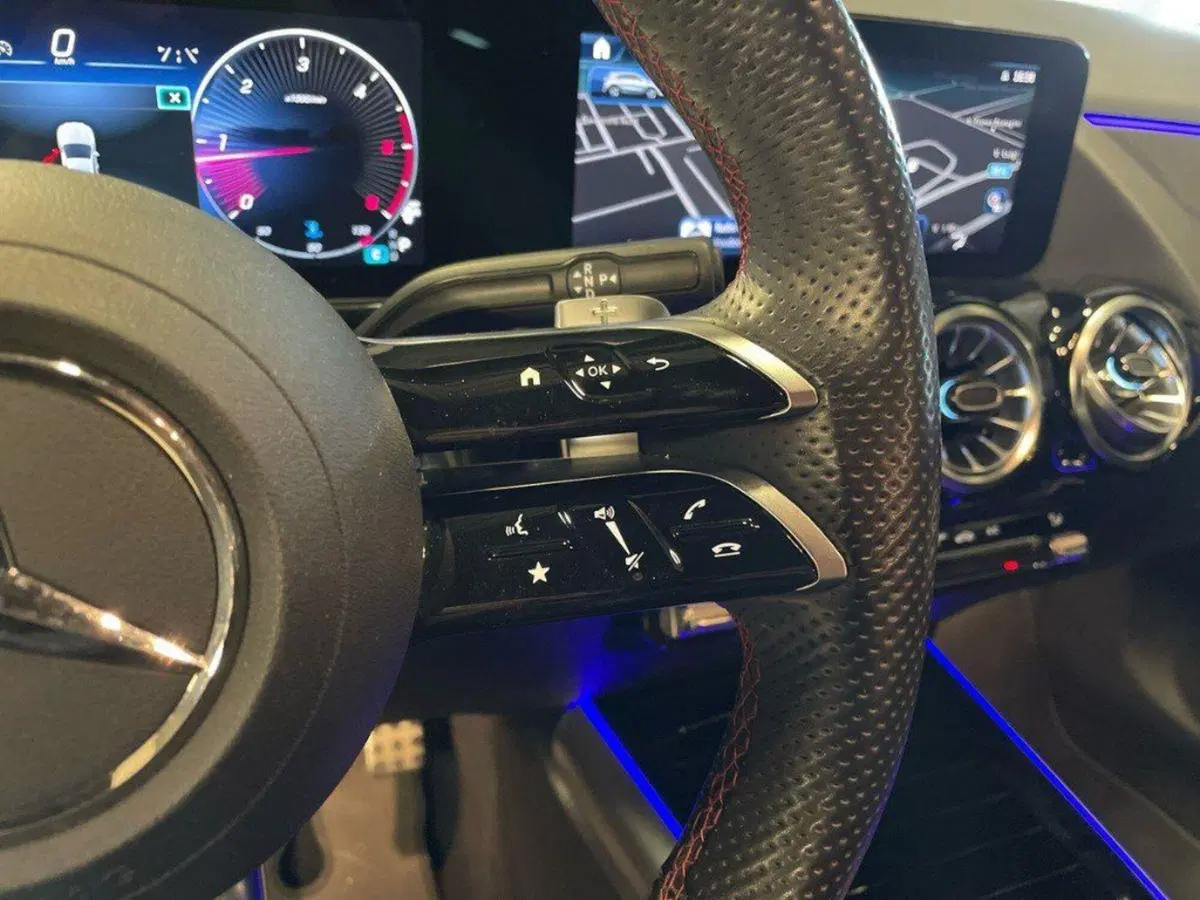 Mercedes-Benz GLA SUV usata a Rimini (19)