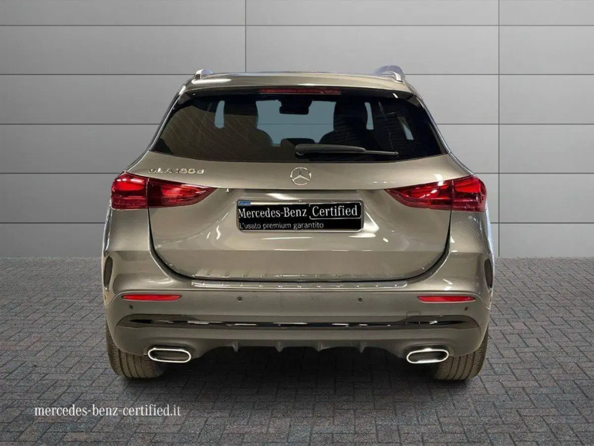 Mercedes-Benz GLA SUV usata a Rimini (4)