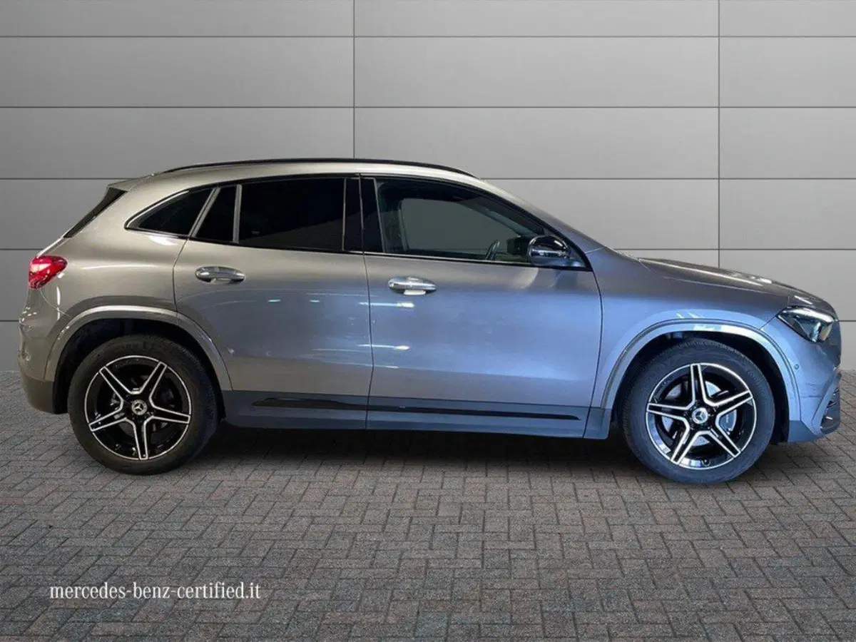 Mercedes-Benz GLA SUV usata a Rimini (5)