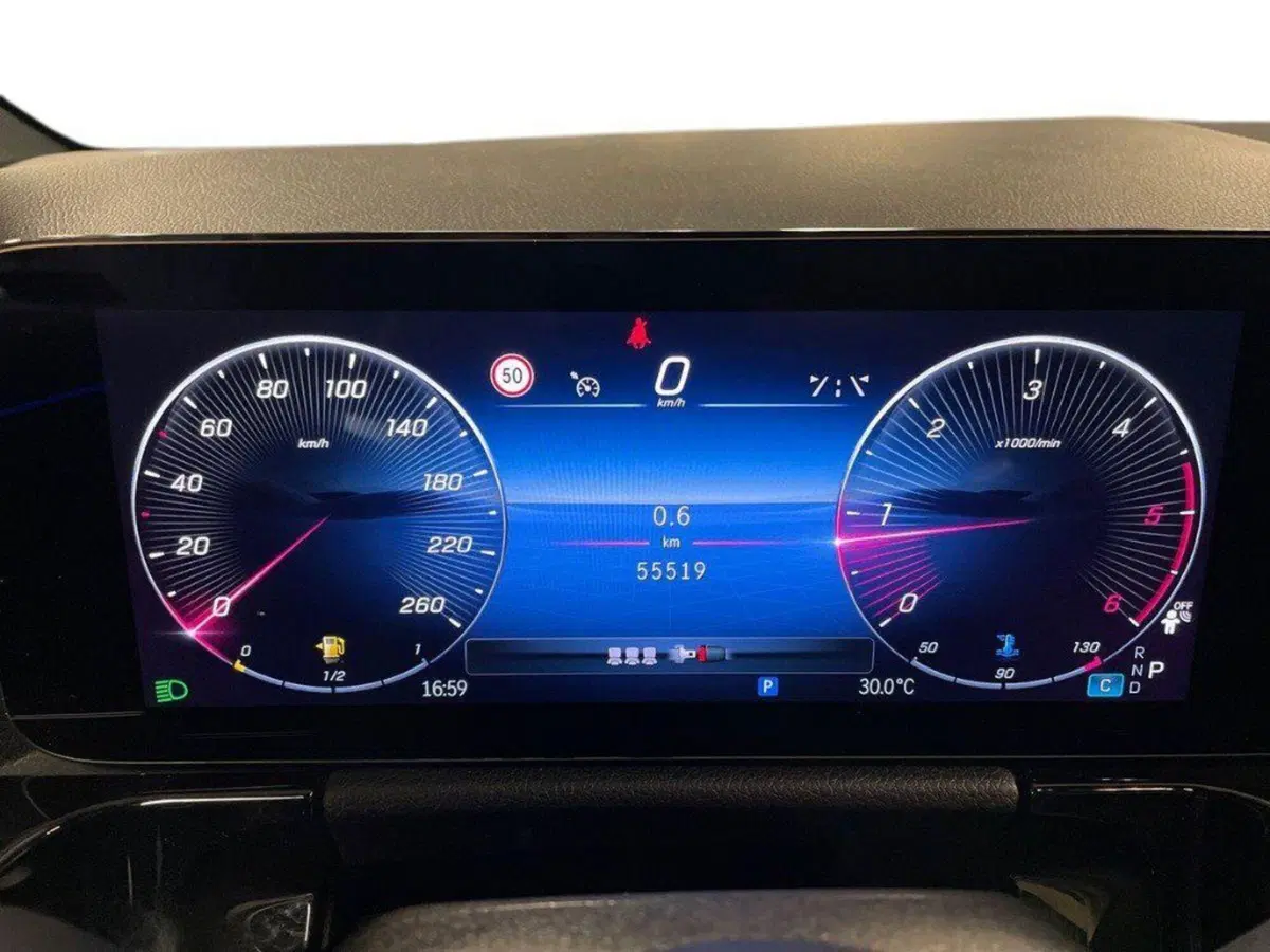 Mercedes-Benz GLA SUV usata a Rimini (9)