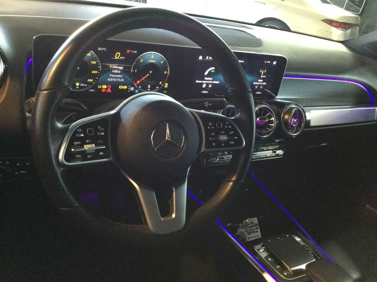 Mercedes-Benz GLB usata a Caserta (9)